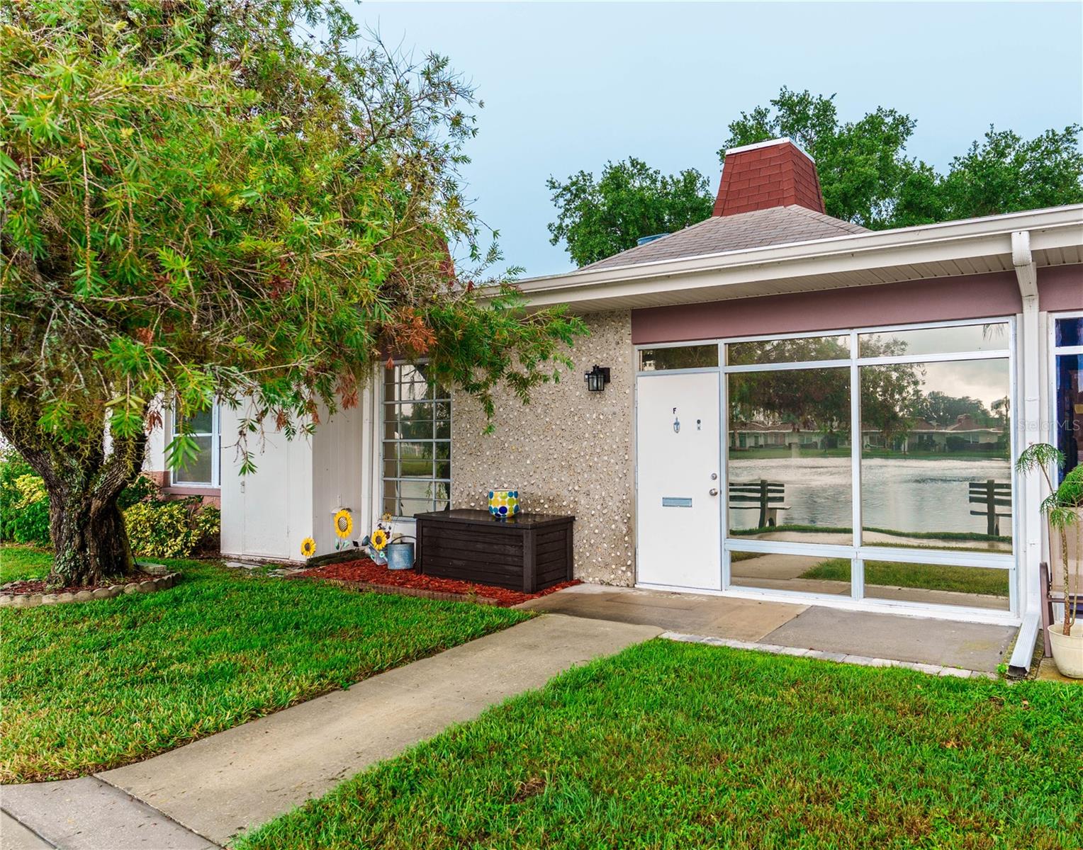 4318 TAHITIAN GARDENS CIR #F - Photo 1