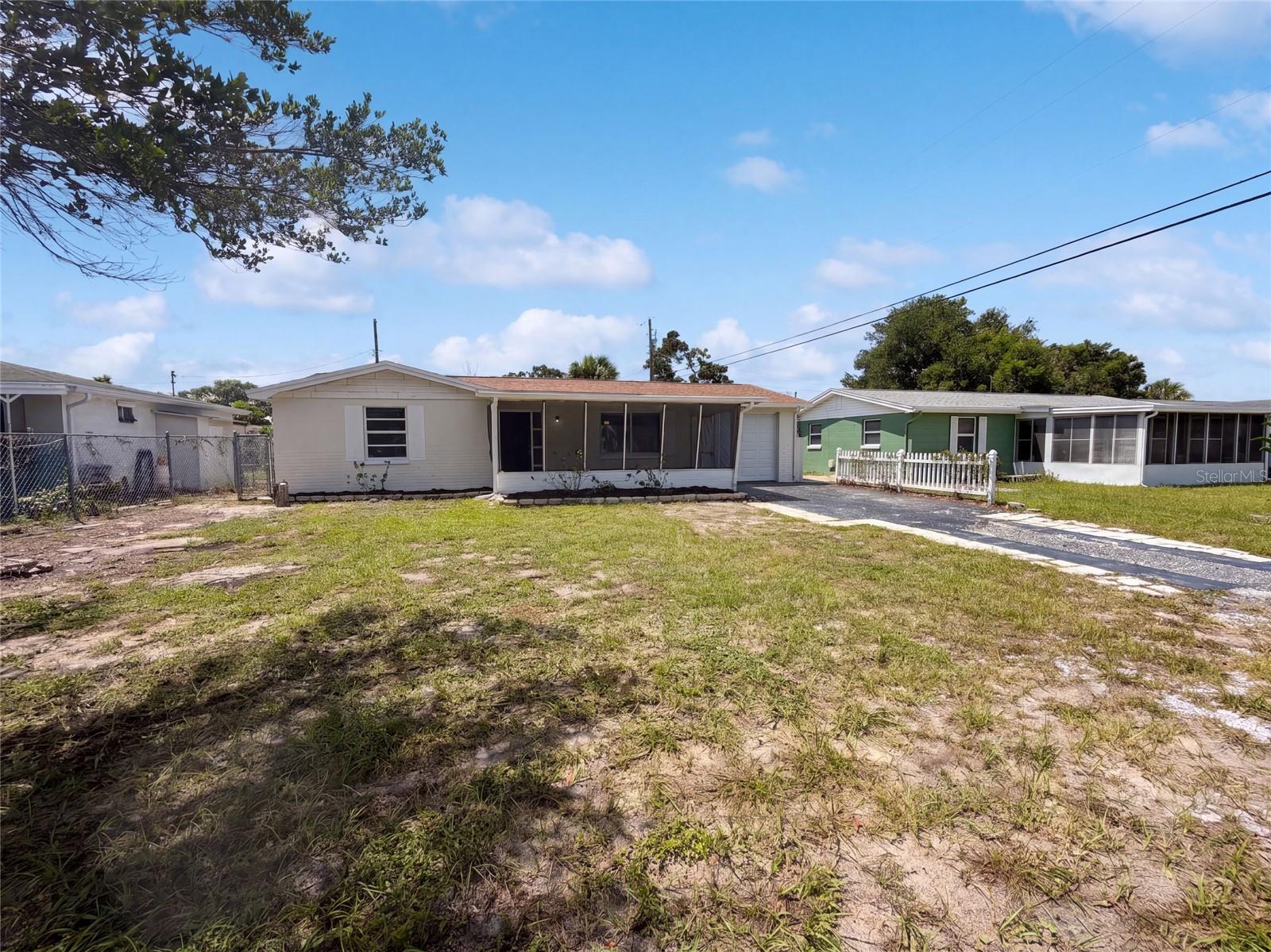 4718 TRAFFORD RD - Photo 1