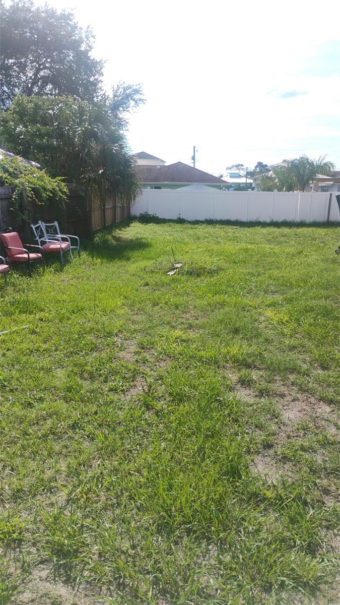 604 CHESTNUT ST - Photo 1