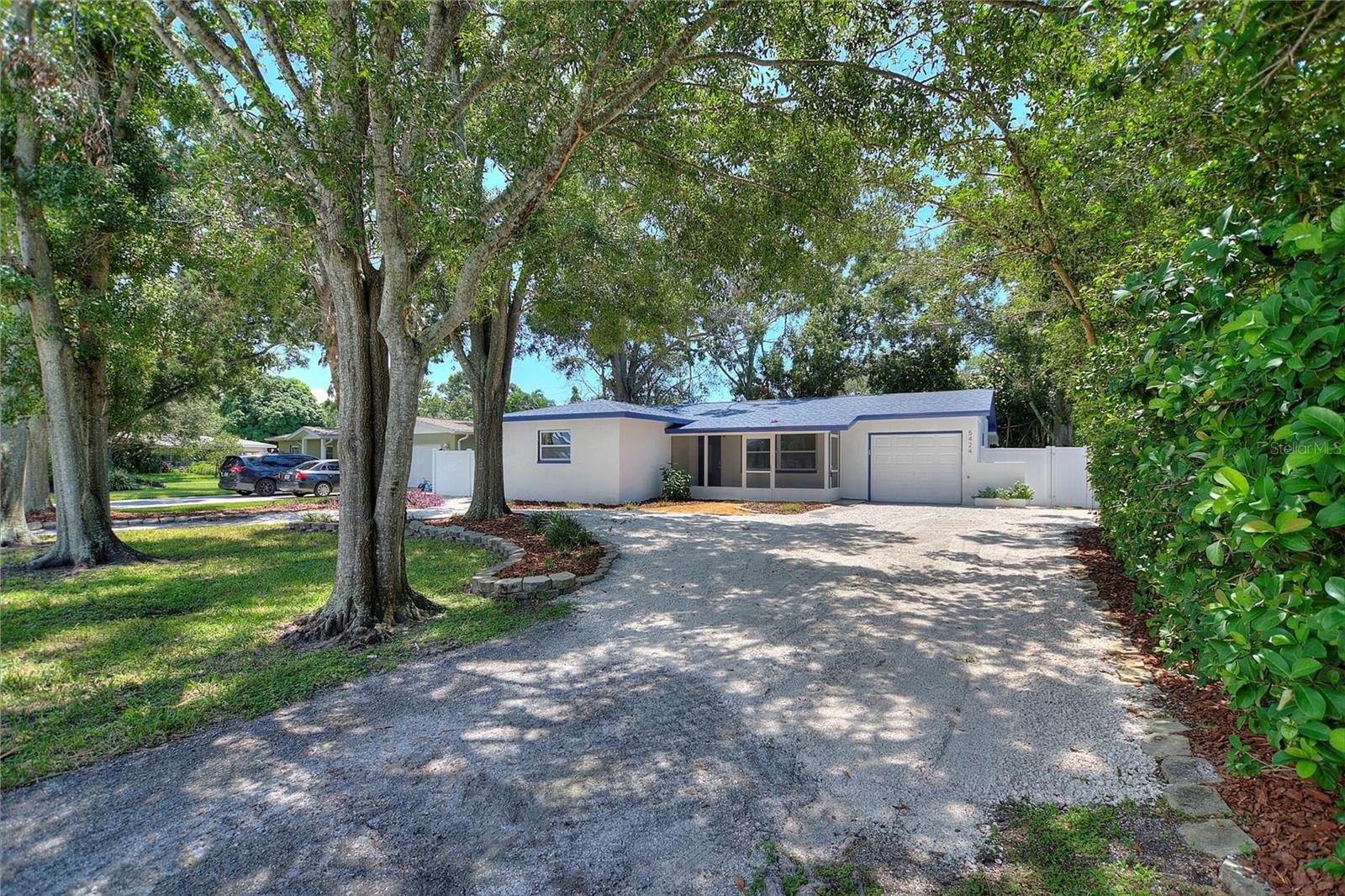 5424 14TH AVE N - Photo 1