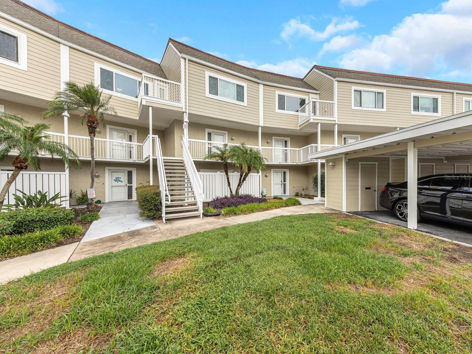 433 S PAULA DR #10 - Photo 1