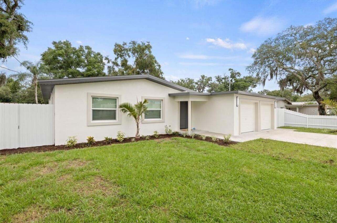 817 W BOUGAINVILLEA AVE - Photo 1