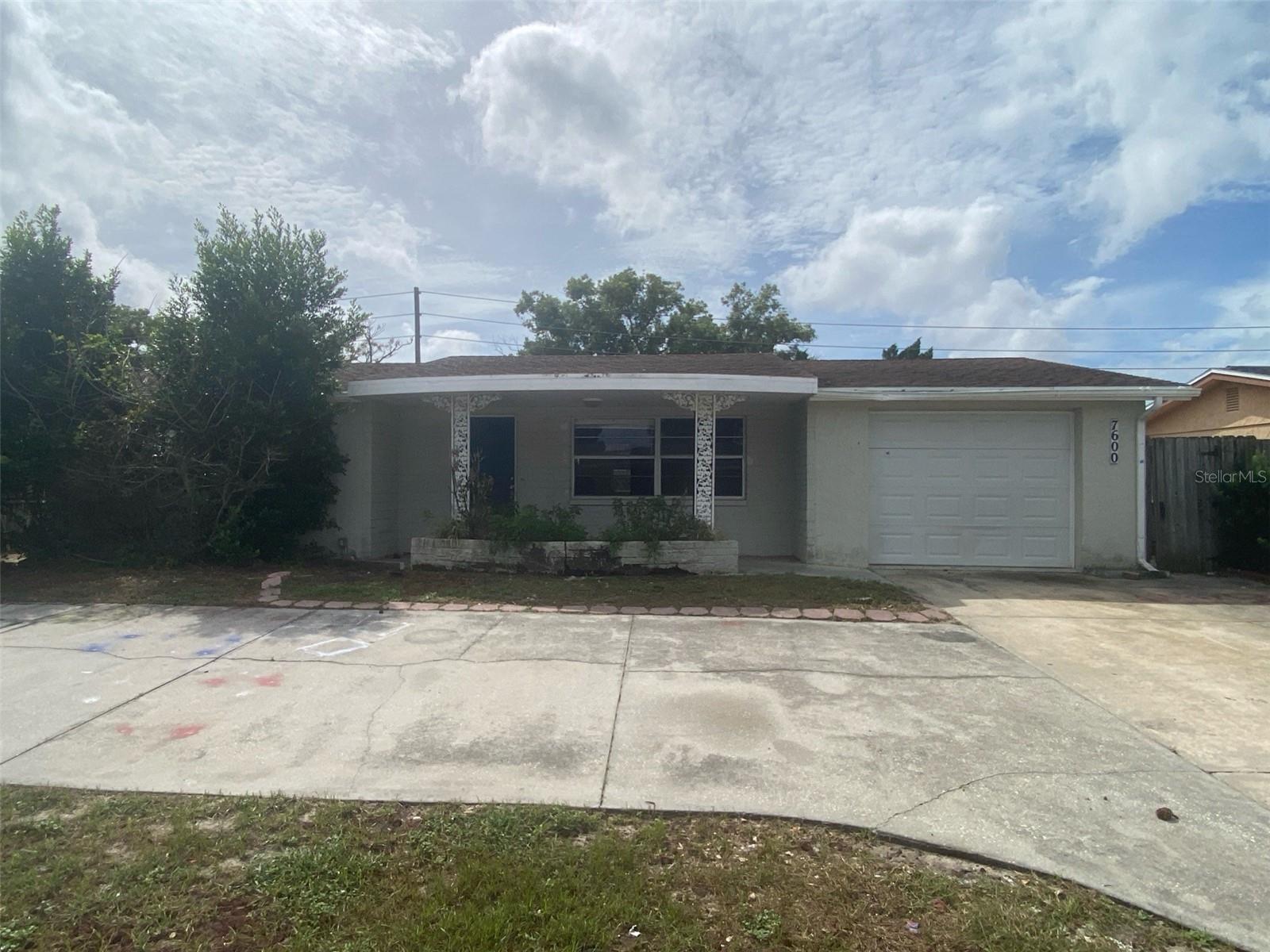 7600 TOPAY LN - Photo 1
