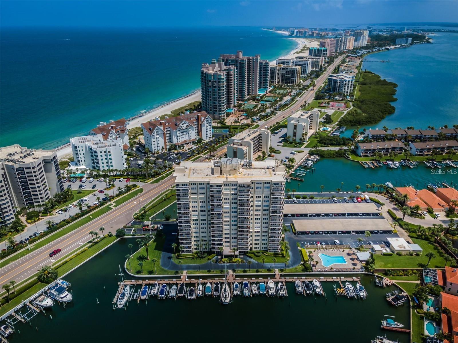 1621 GULF BLVD #1106 - Photo 1