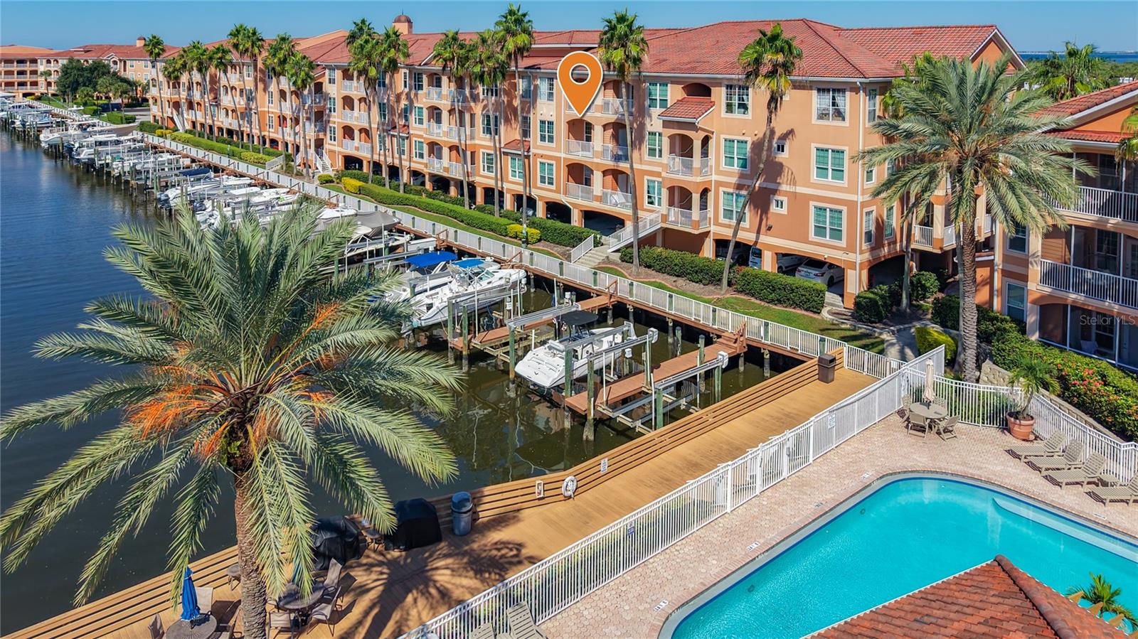 5000 CULBREATH KEY WAY #8-207 - Photo 1