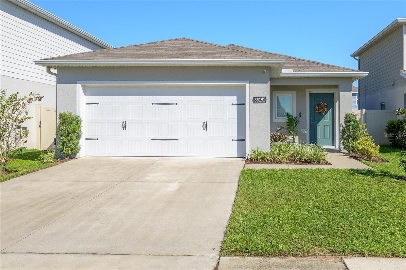 35191 BRIENNE ST - Photo 1