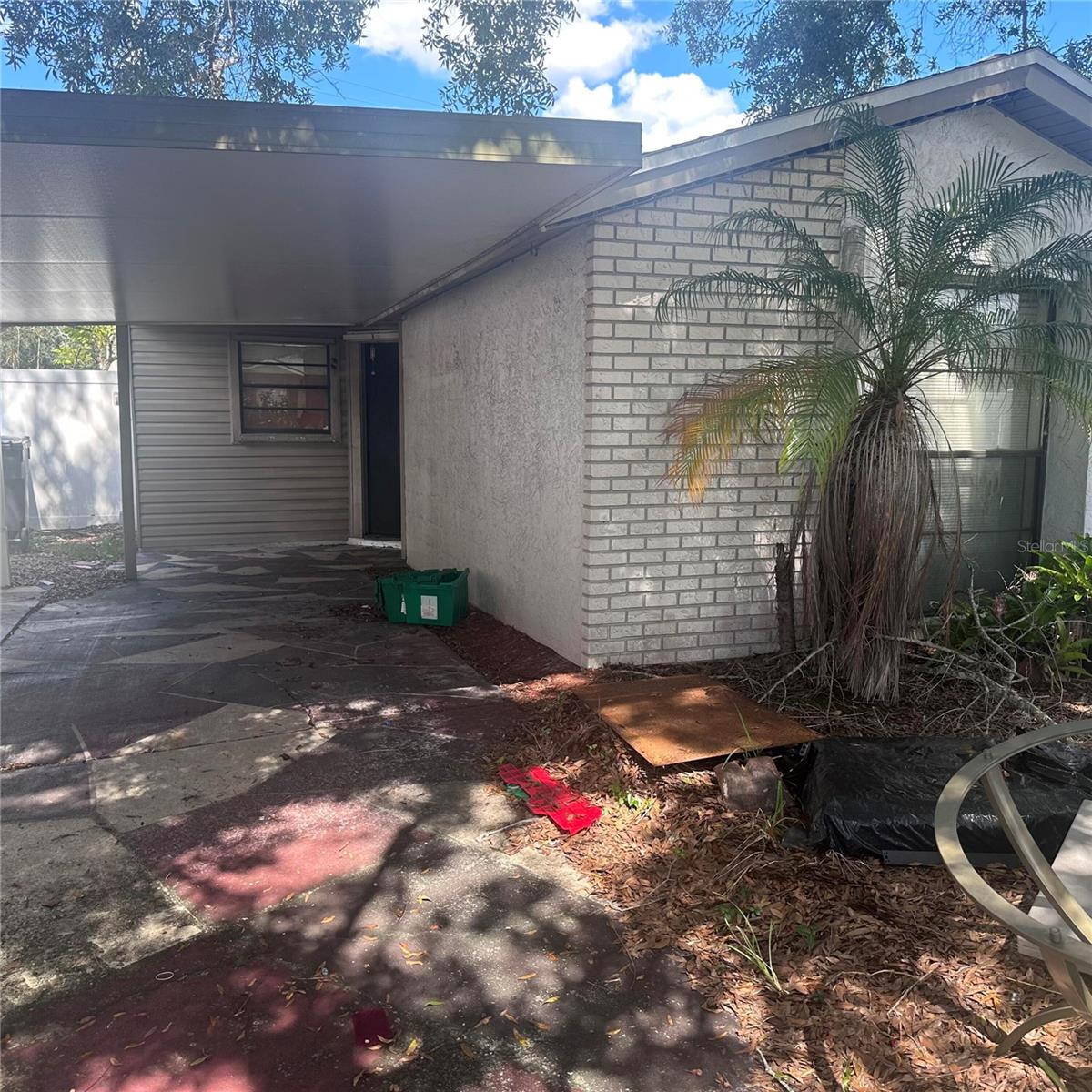 8240 RAVENCROFT DR - Photo 1