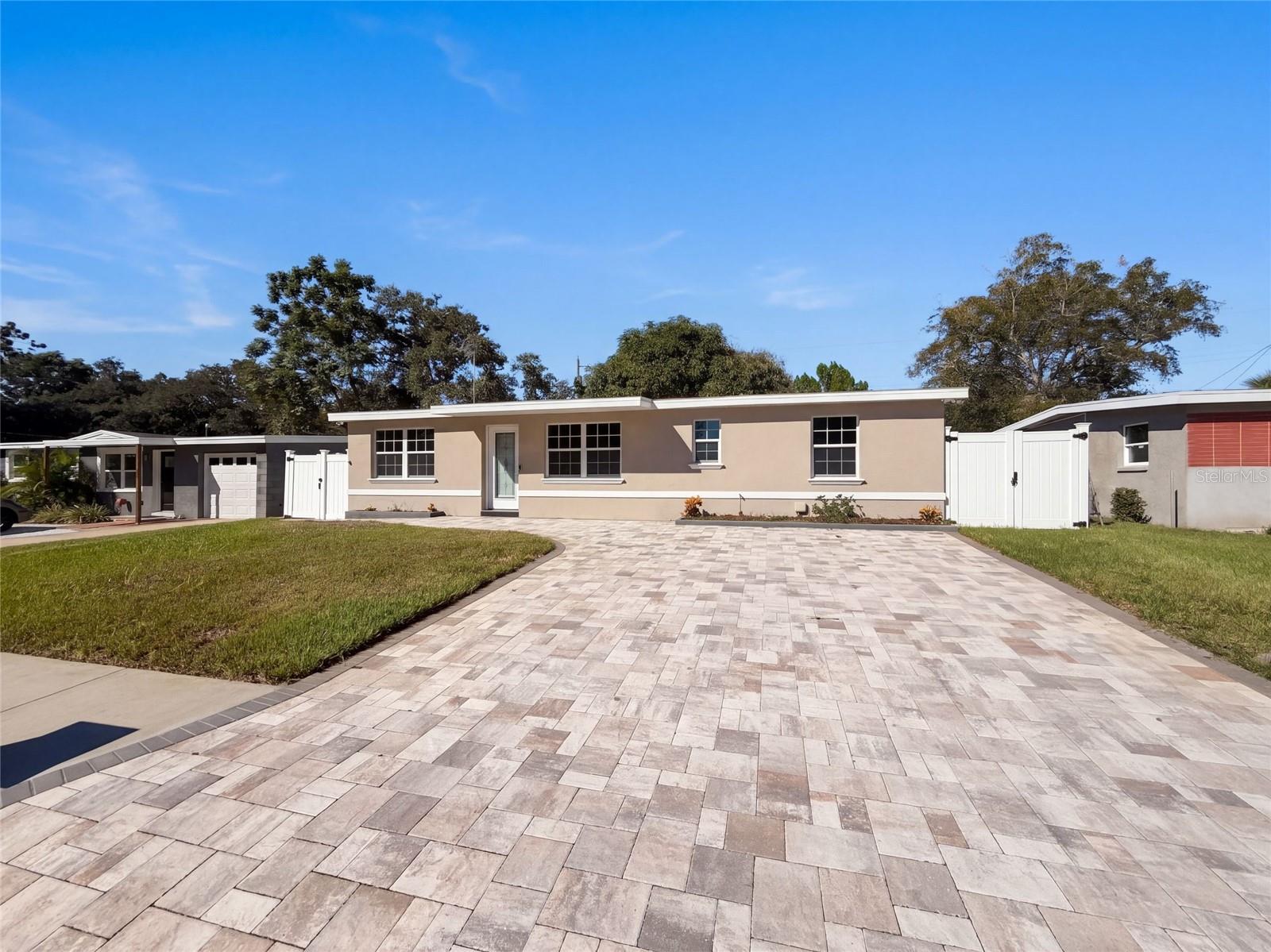 645 10TH PL - Photo 1