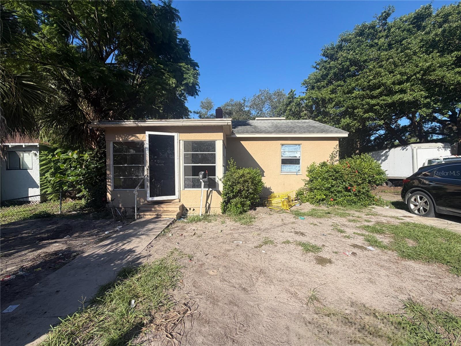 2221 UNION ST S - Photo 1