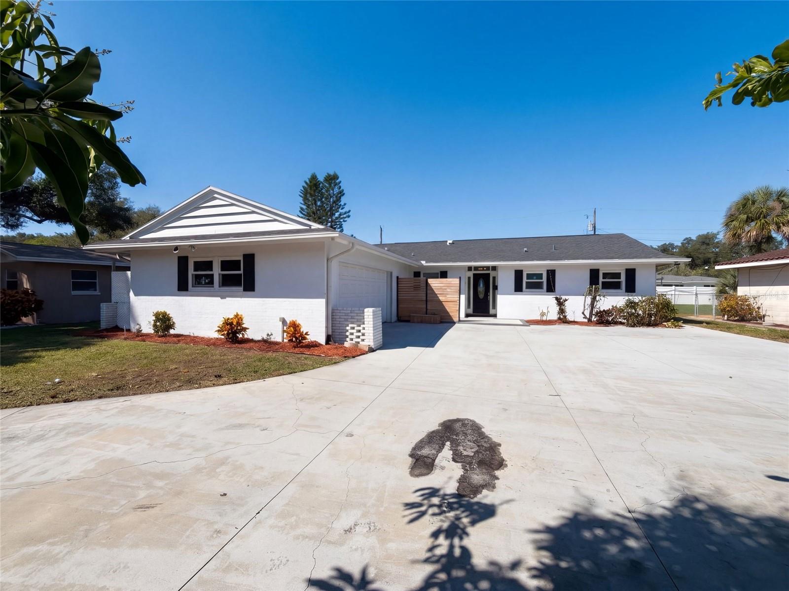 2645 ROY HANNA DR S - Photo 1