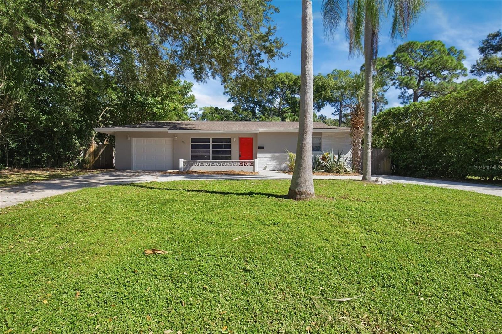 5795 HILLSIDE ST - Photo 1