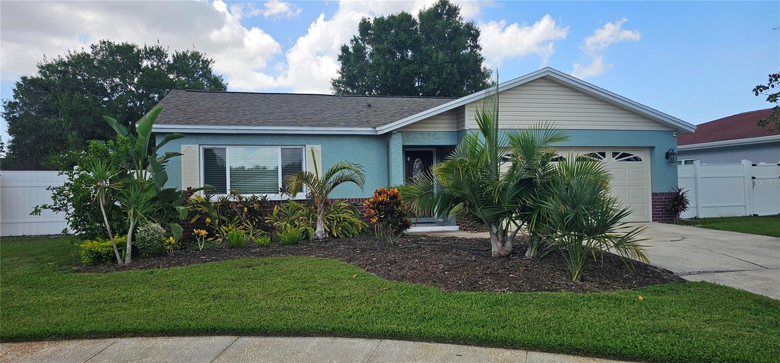6248 109TH AVE N - Photo 1