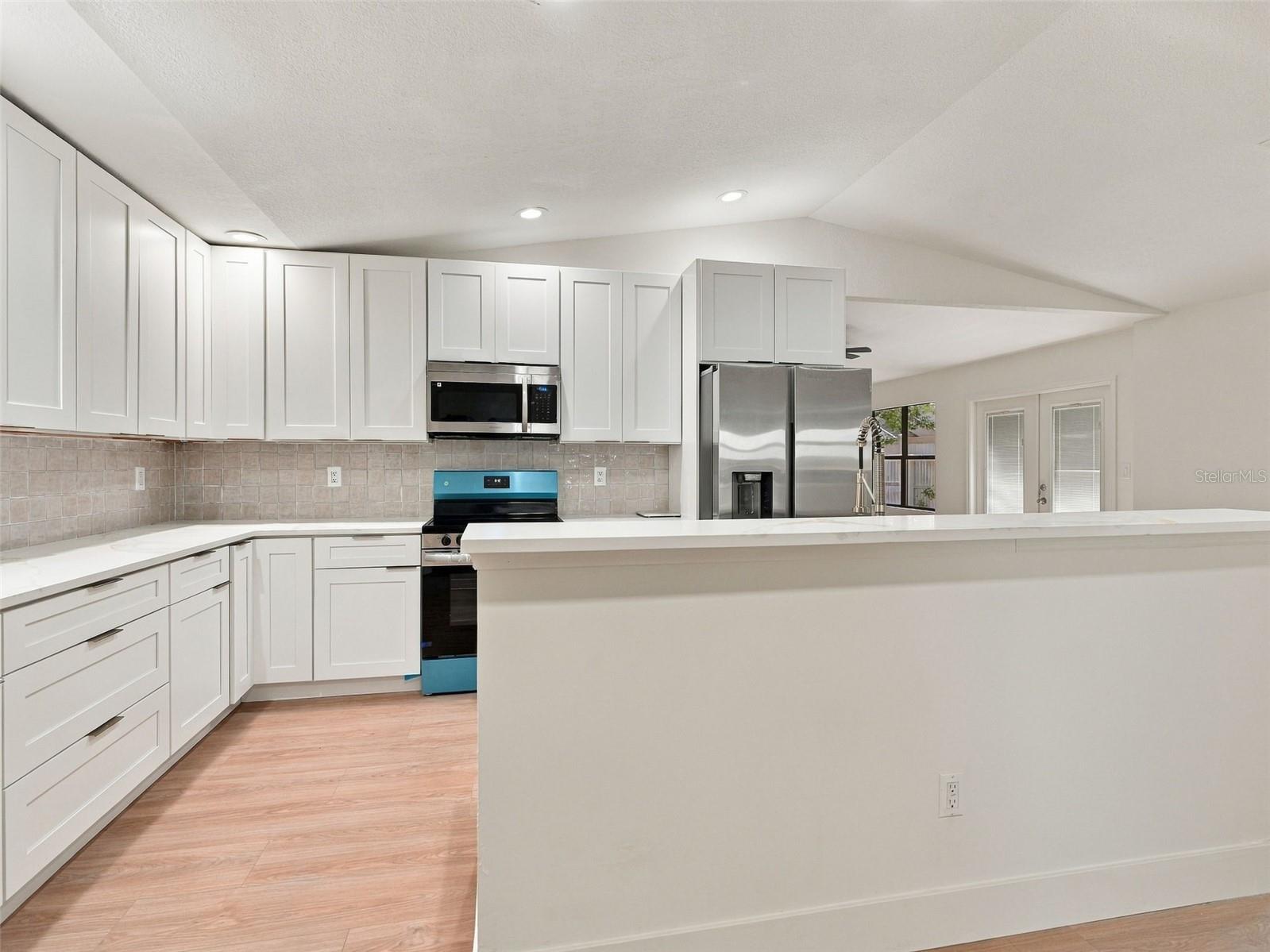 7956 RHANBUOY RD - Photo 1