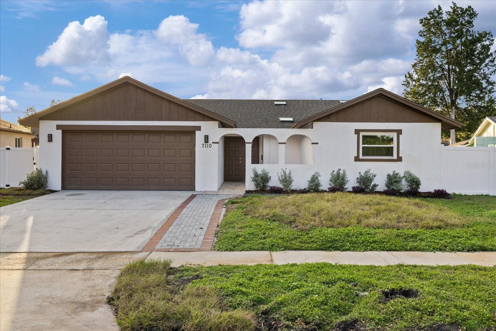 7110 LARIMER CT - Photo 1