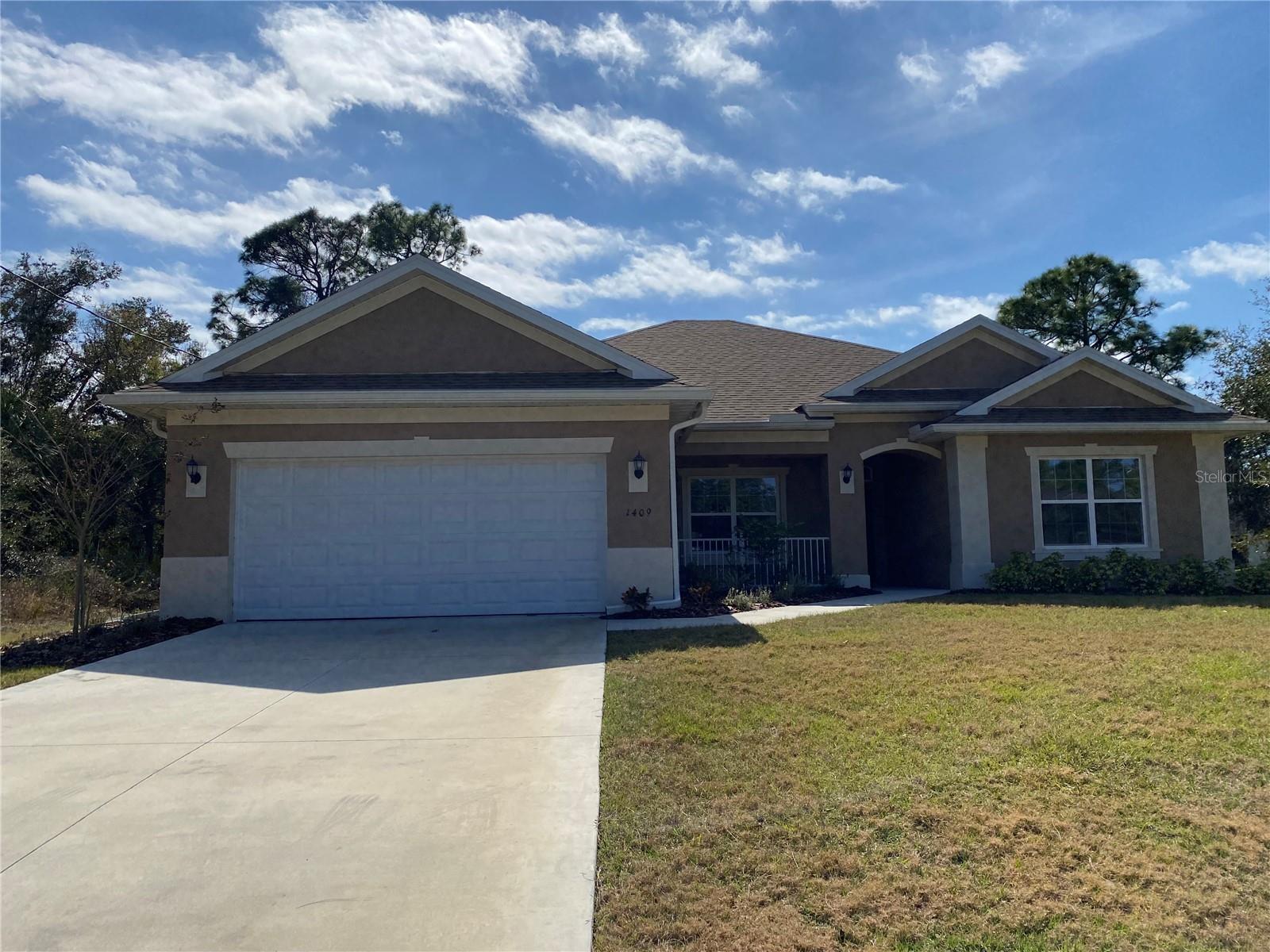 1409 MARJORIE LN - Photo 1