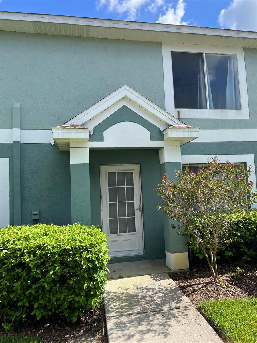 2235 FLUORSHIRE DR - Photo 1
