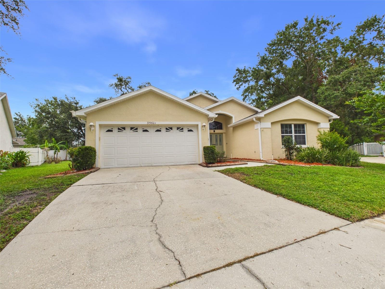 35601 WICKINGHAM CT - Photo 1