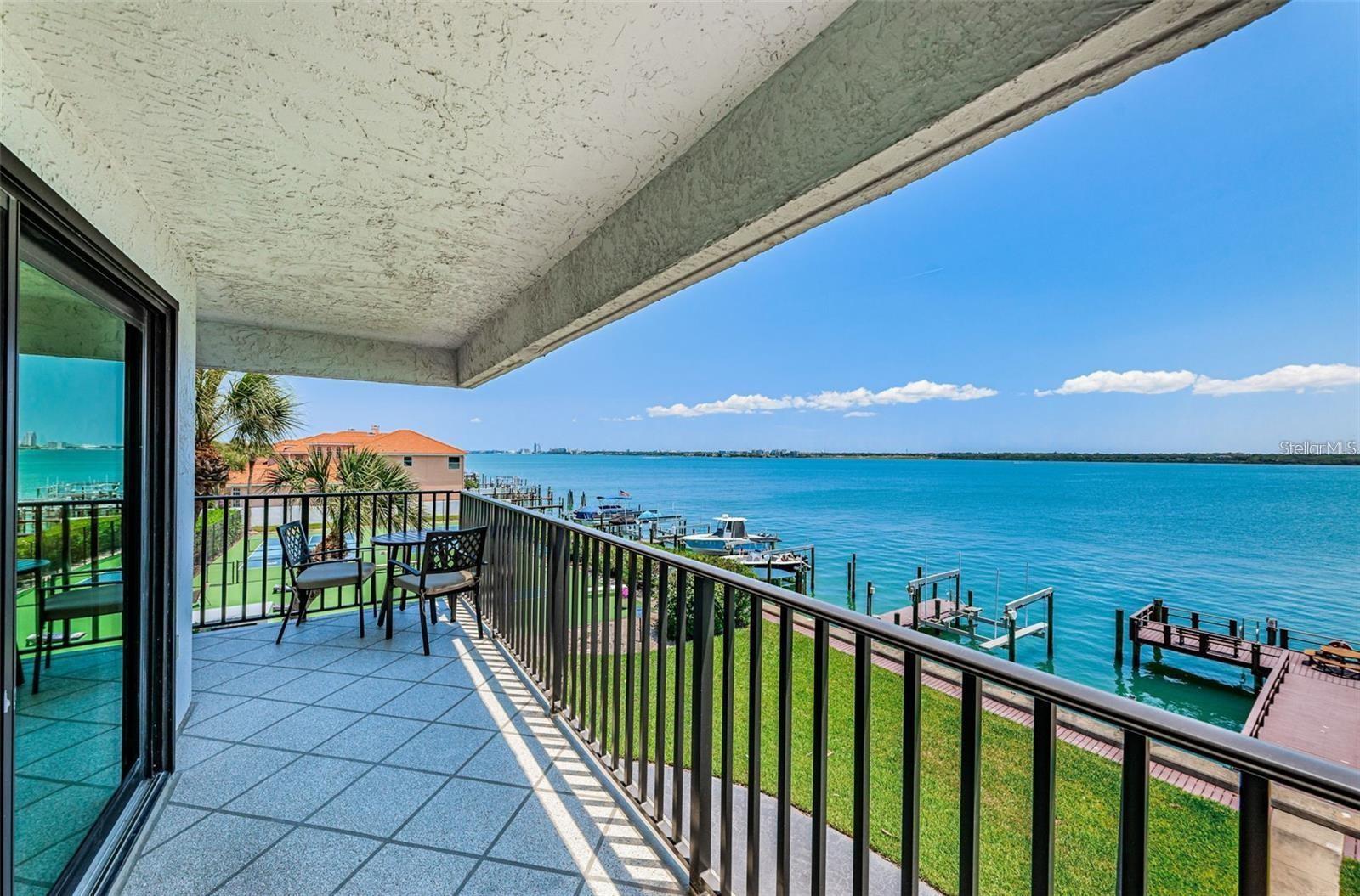 240 SAND KEY ESTATES DR #222 - Photo 1