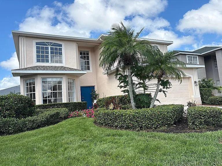 7462 FEATHERSTONE BLVD - Photo 1