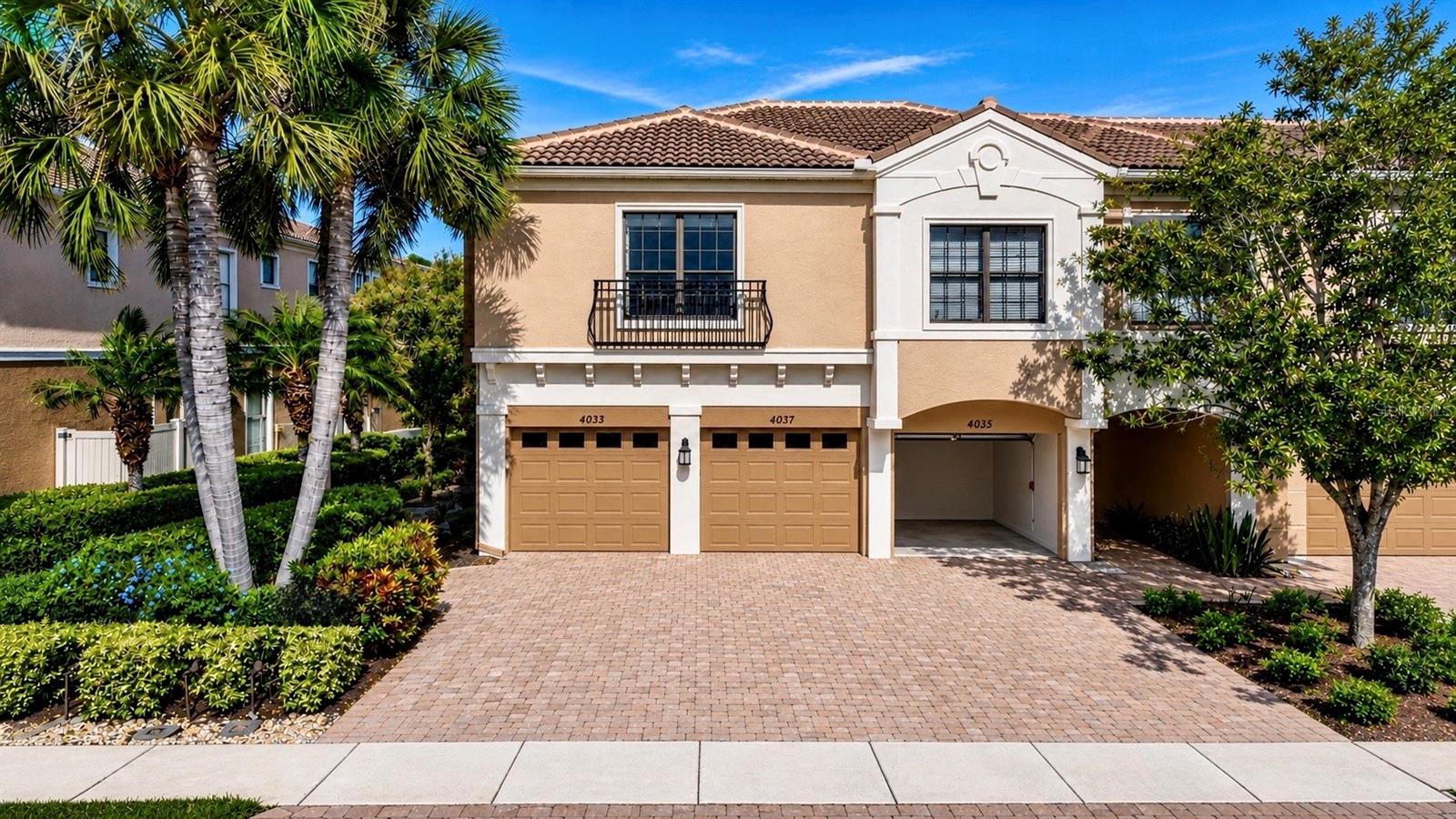 4033 OVERTURE CIR - Photo 1