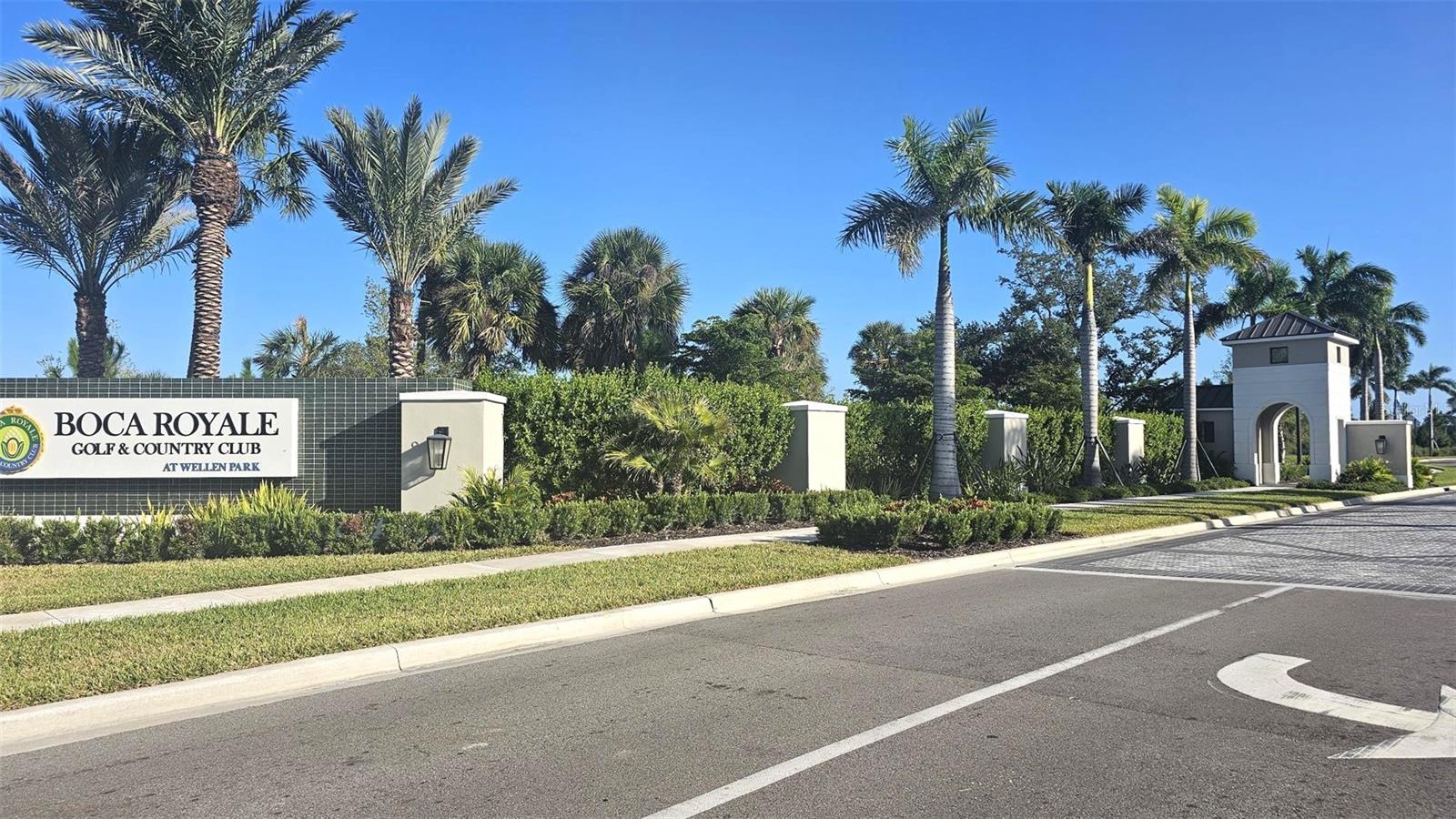 18 GOLF VIEW DR - Photo 1