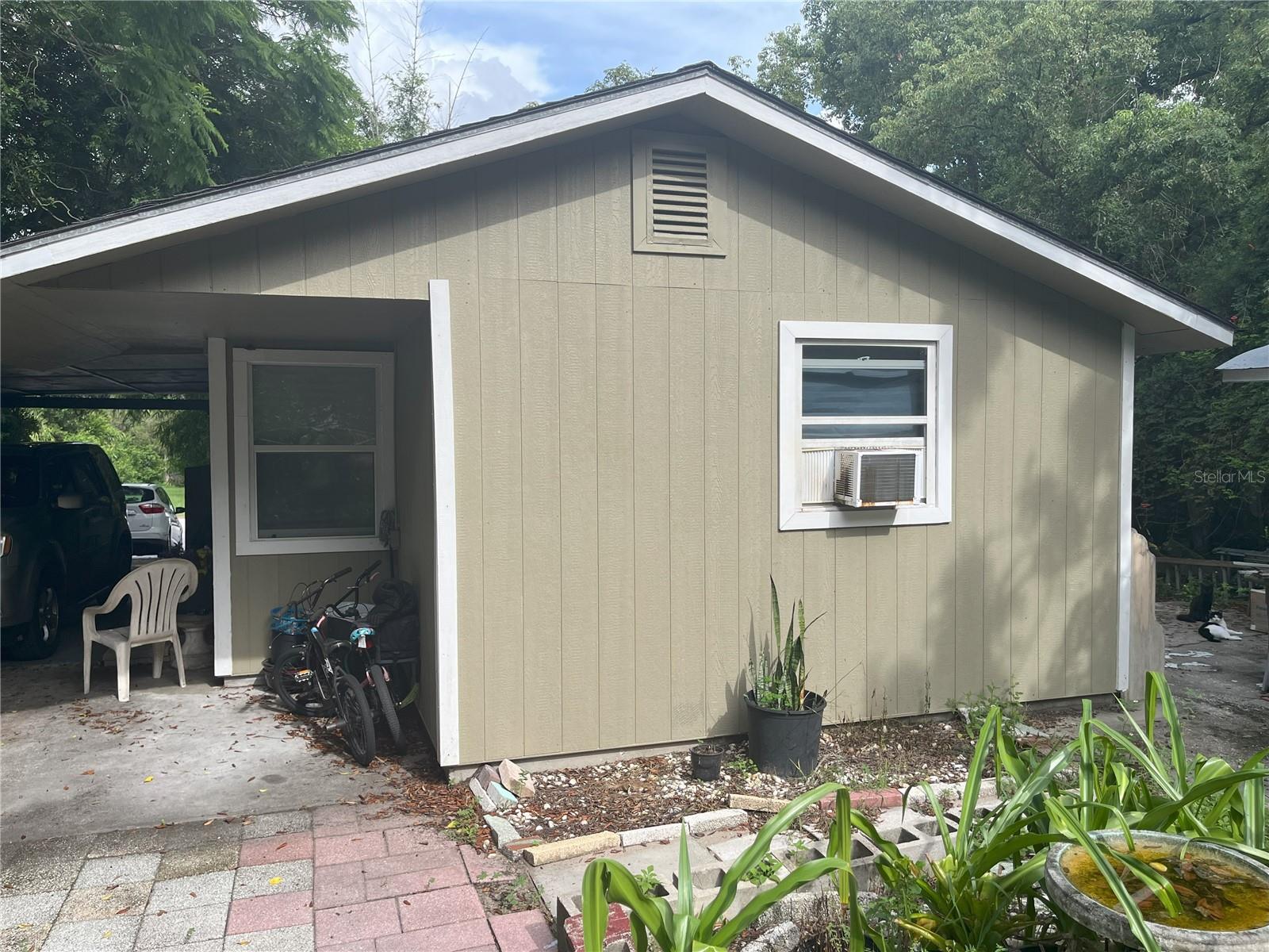 1874 DOUGLAS AVE - Photo 1