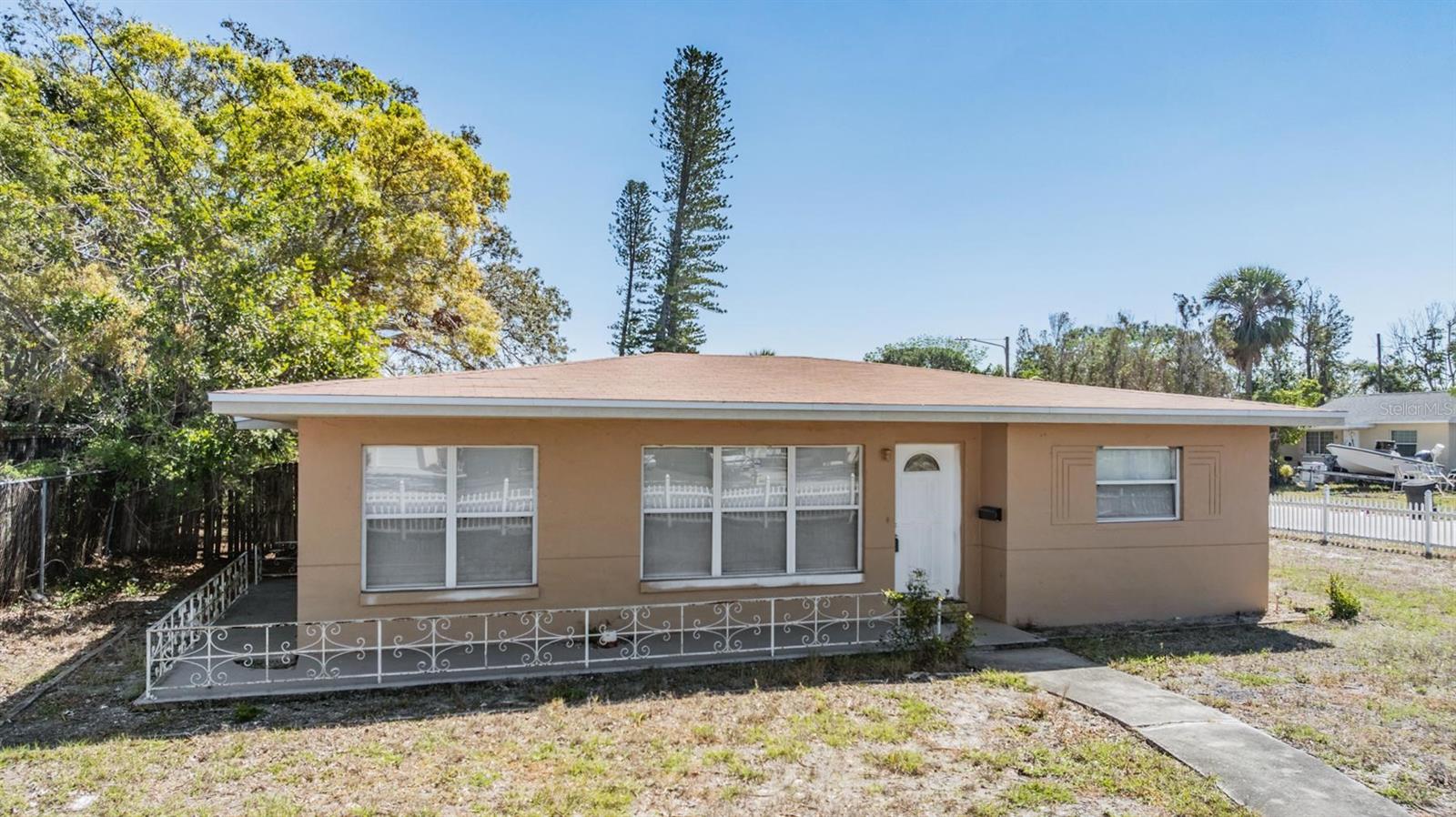 5130 DR MARTIN LUTHER KING JR ST S - Photo 1