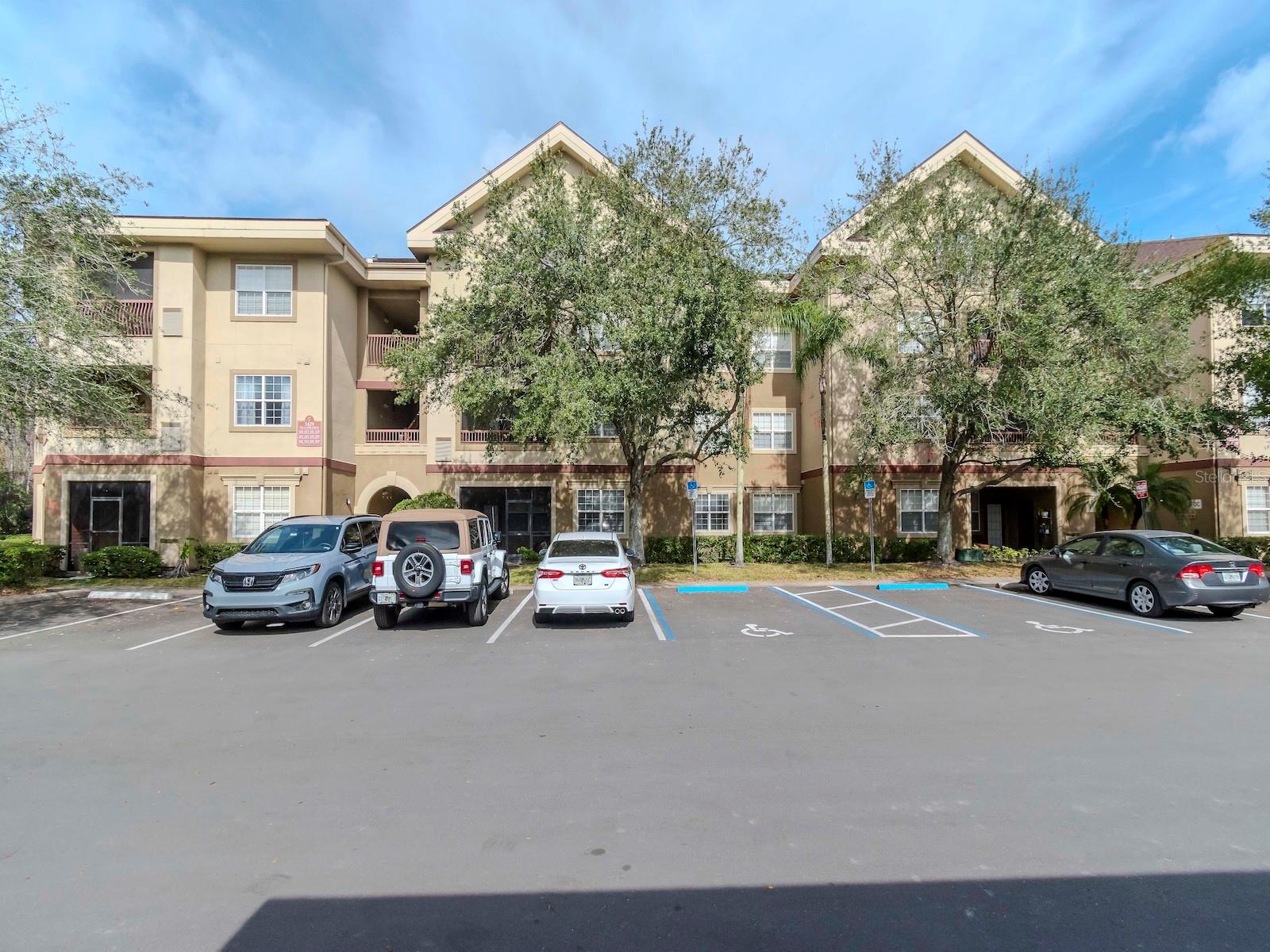1429 VILLA CAPRI CIR #306 - Photo 1