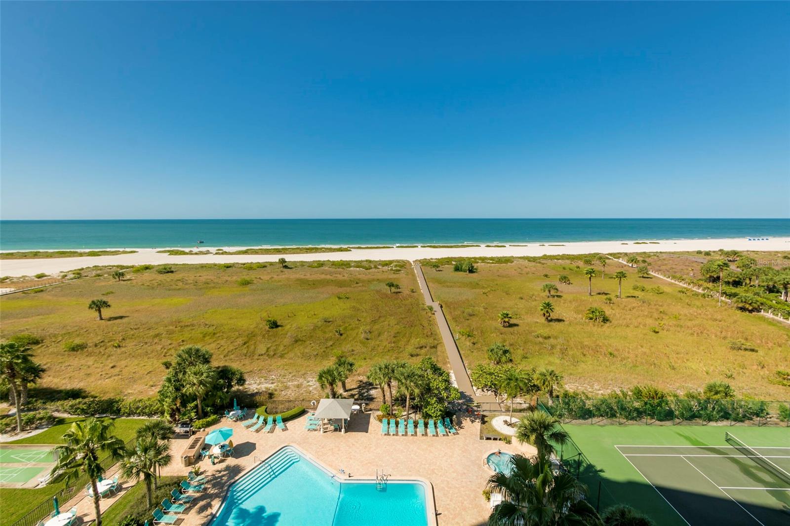 1230 GULF BLVD #903 - Photo 1