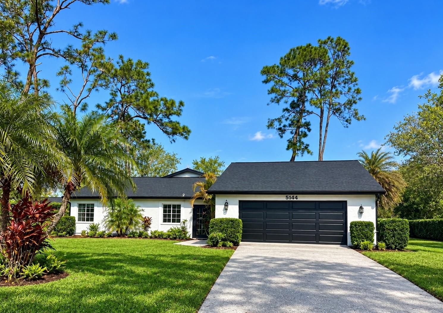 5144 PINE TREE LN - Photo 1