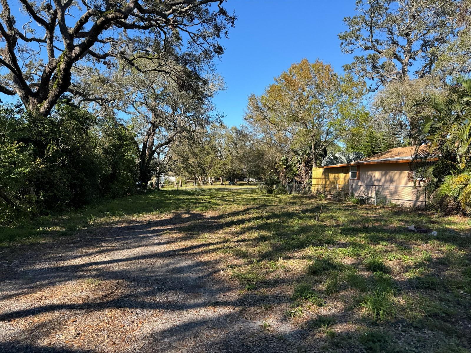 428 LEMON ST - Photo 1