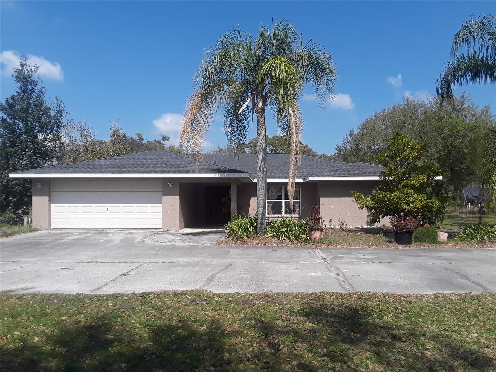 Property at 11716 CR 672 HWY, Riverview