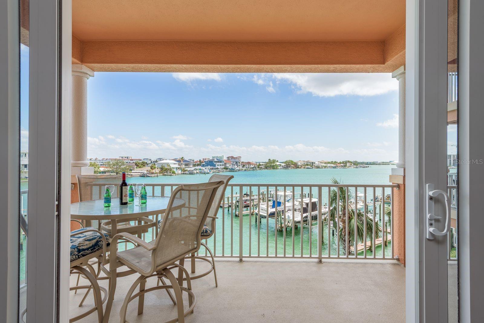 530 S GULFVIEW BLVD #303 - Photo 1