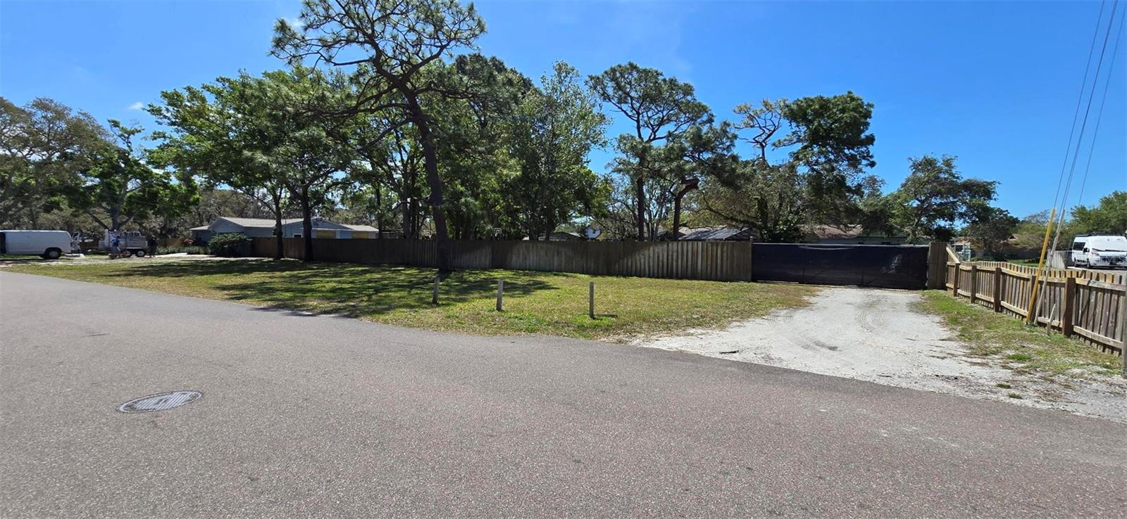 13296 98TH AVE N - Photo 1