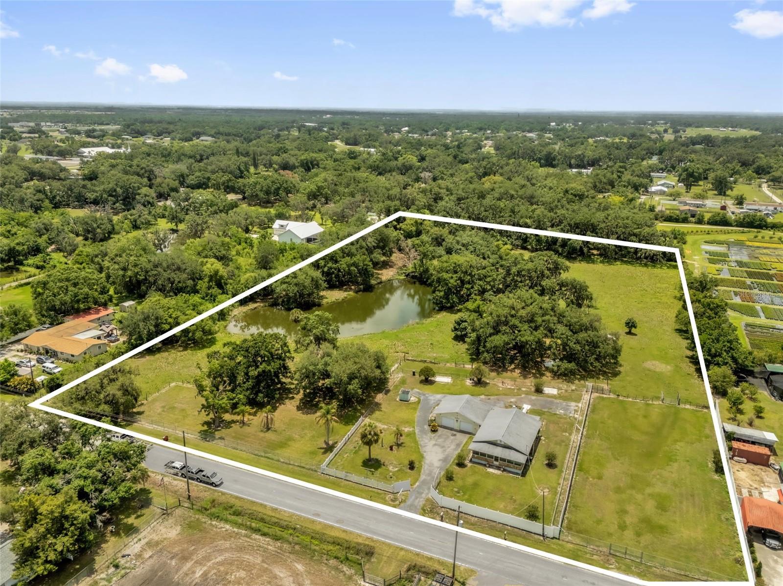 3101 MEDULLA RD - Photo 1