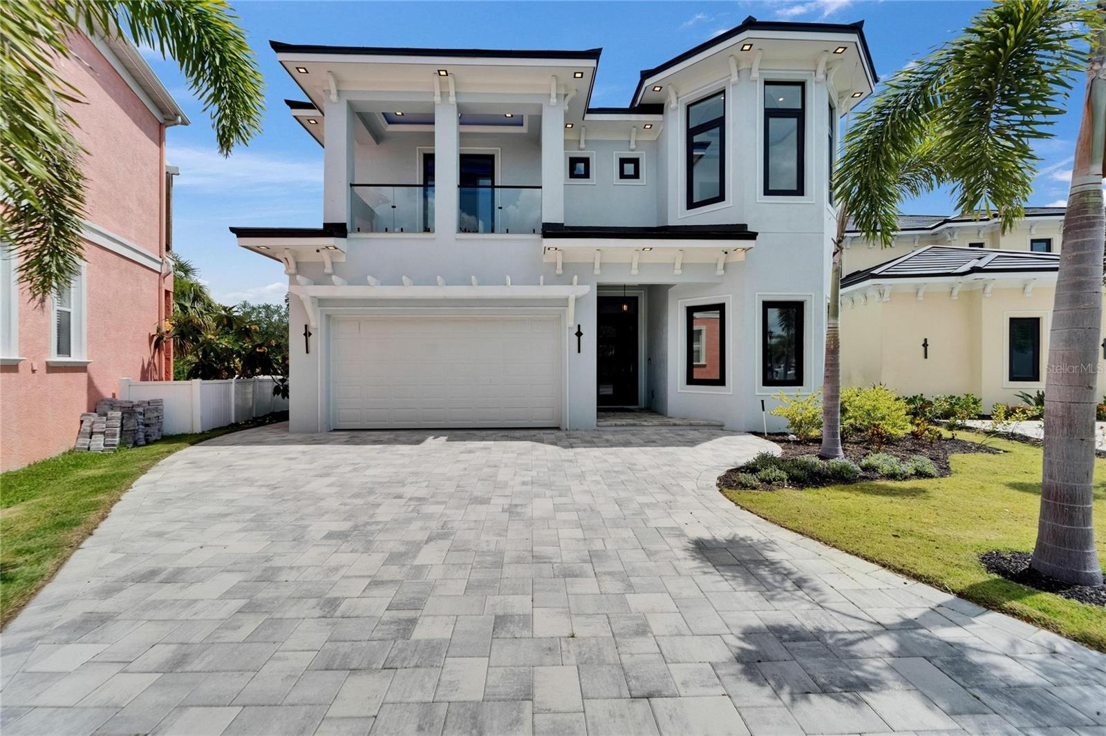6520 SIMONE SHORES CIR - Photo 1