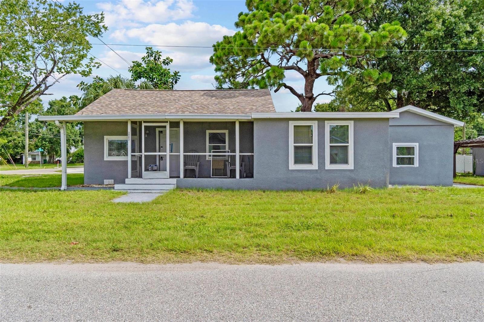 6426 S HIMES AVE - Photo 1