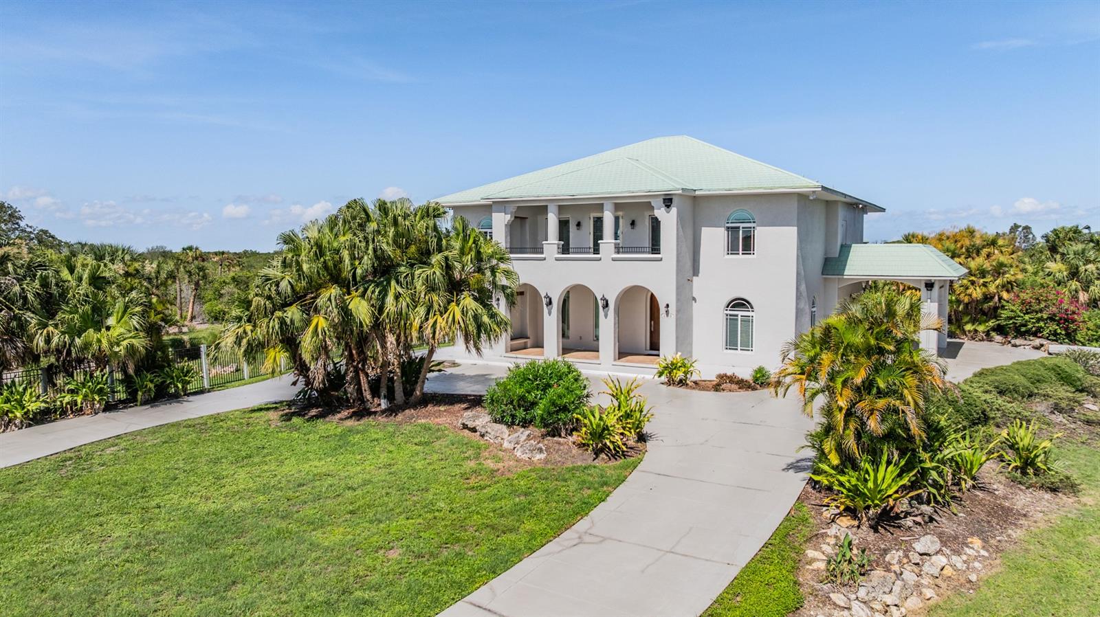 4710 TROYDALE RD - Photo 1