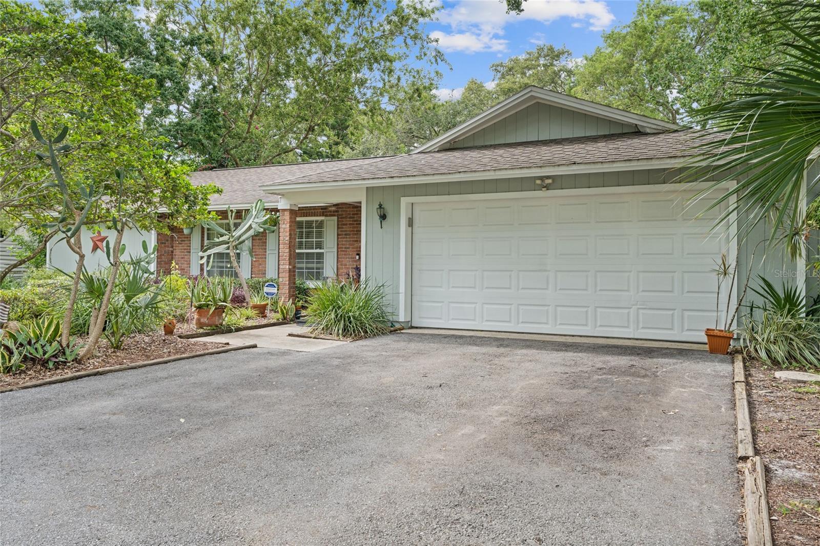 155 WOODCUTTER LN - Photo 1
