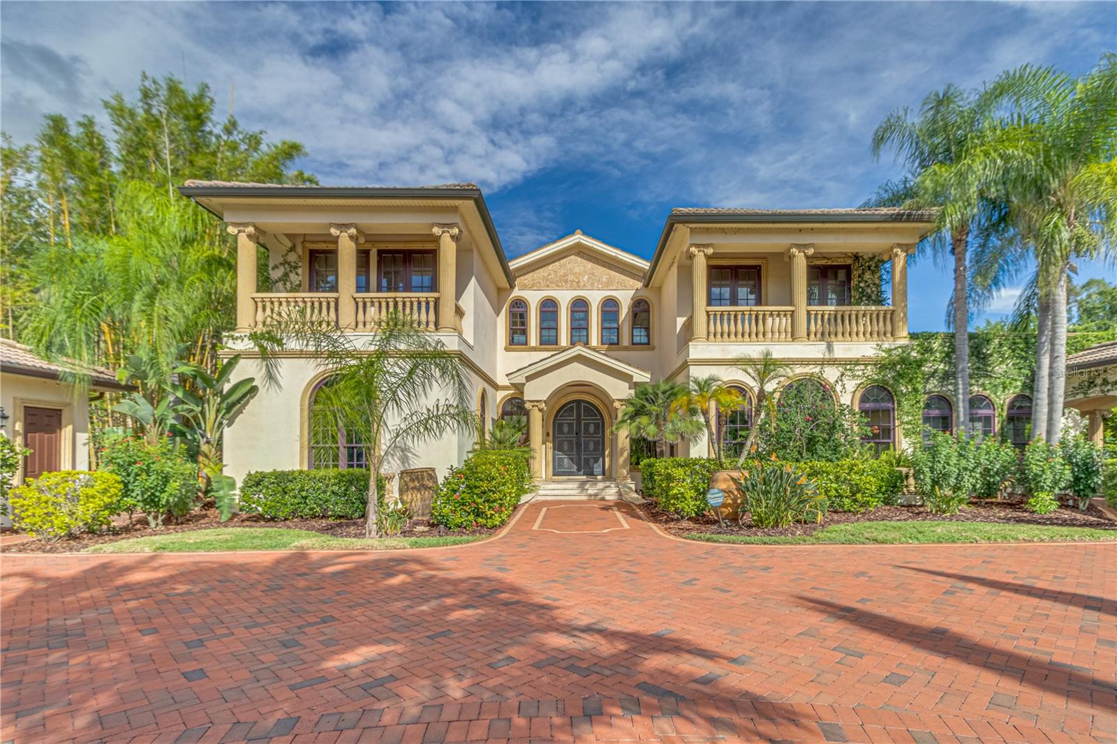 Property at 117 BELLAMERE PALMS CT, Lutz
