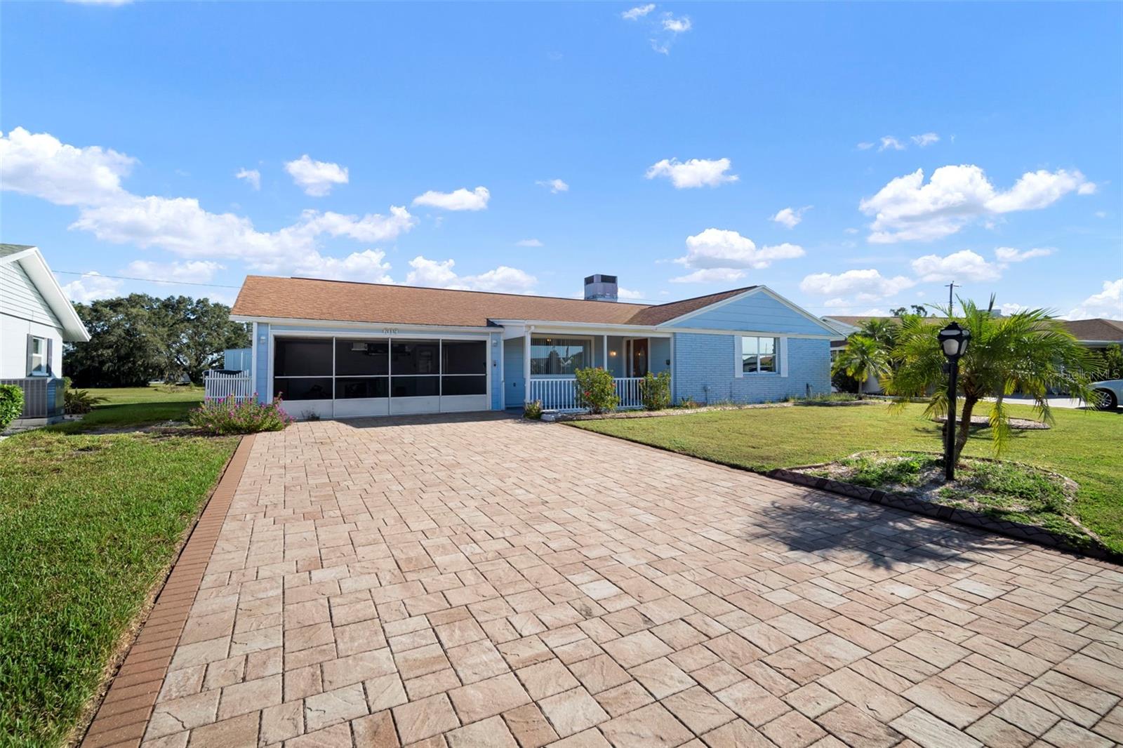 609 FOX HILLS DR - Photo 1