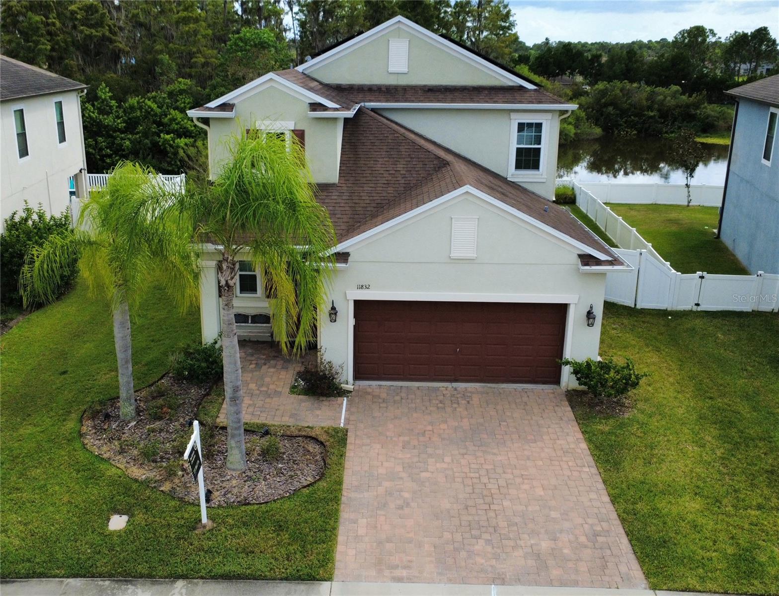 11832 LAKE BLVD - Photo 1