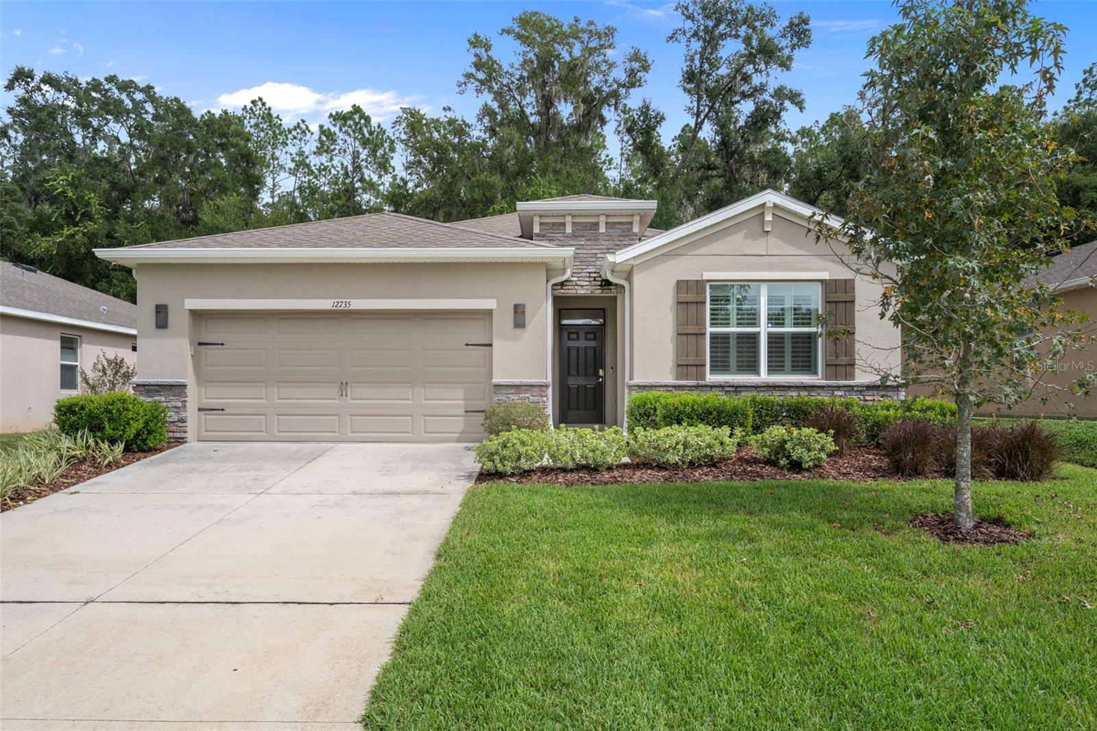 12735 EASTPOINTE DR - Photo 1