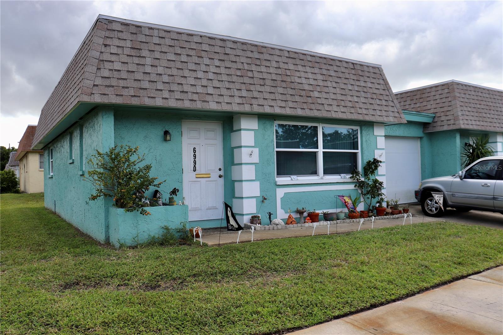 Property at 6990 VERSAILLES N #6990, Pinellas Park