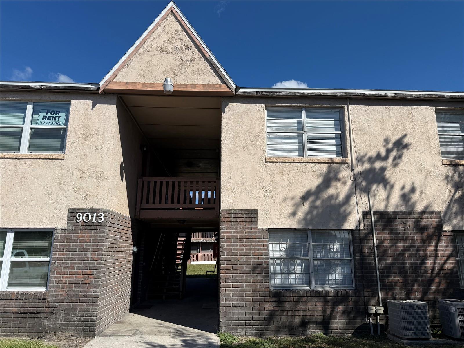 9013 WESTCHESTER CIR #32 - Photo 1