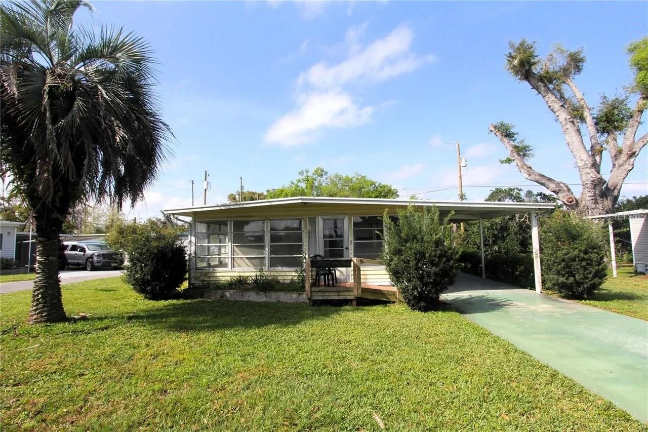 6021 RIDGEWOOD DR - Photo 1