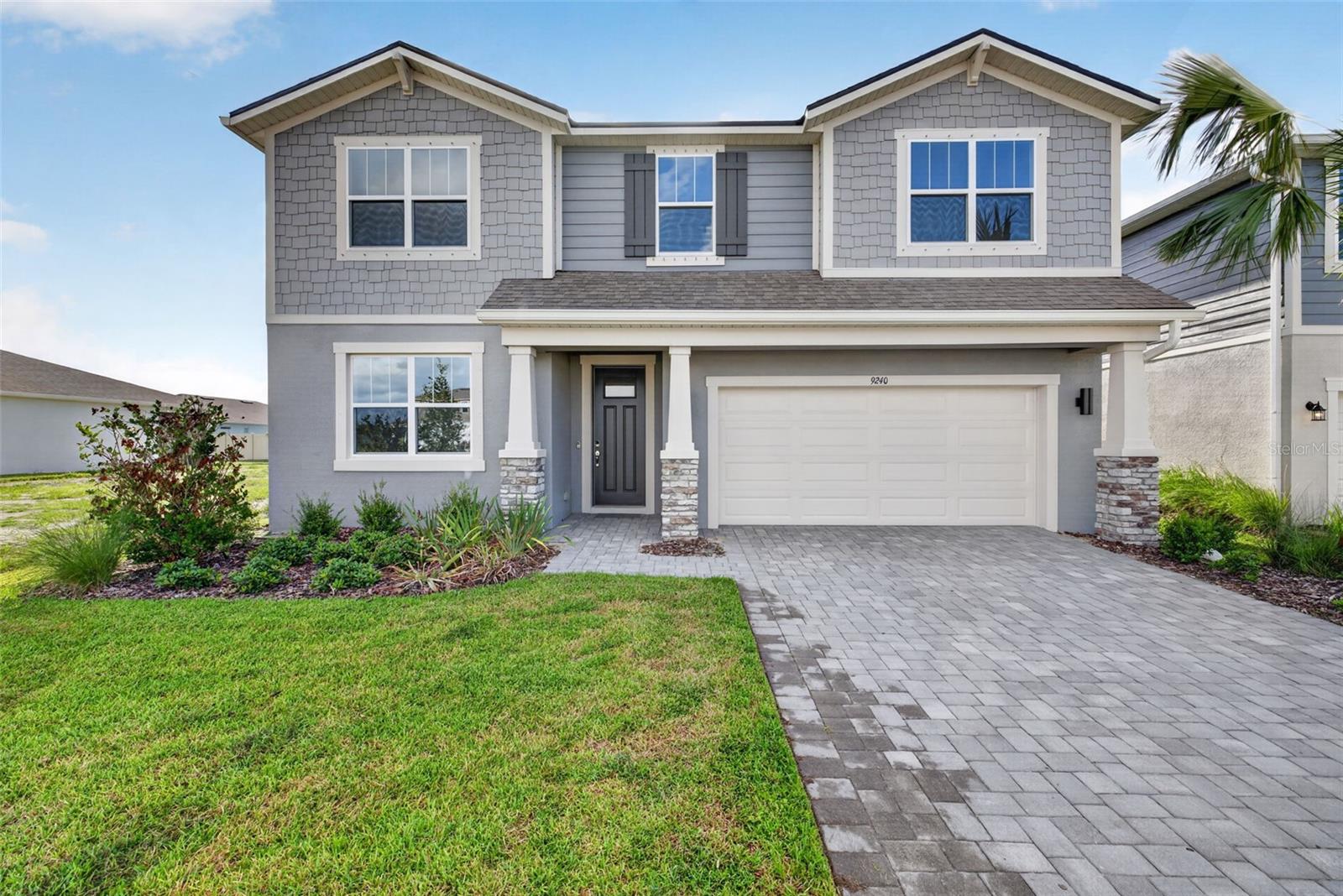 9240 DERBYSHIRE DR - Photo 1