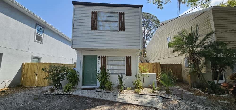 10213 N OJUS DR - Photo 1
