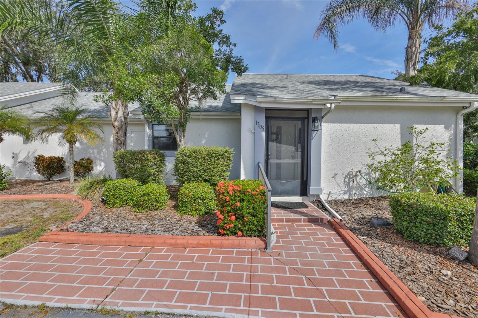1305 SPRY CT - Photo 1