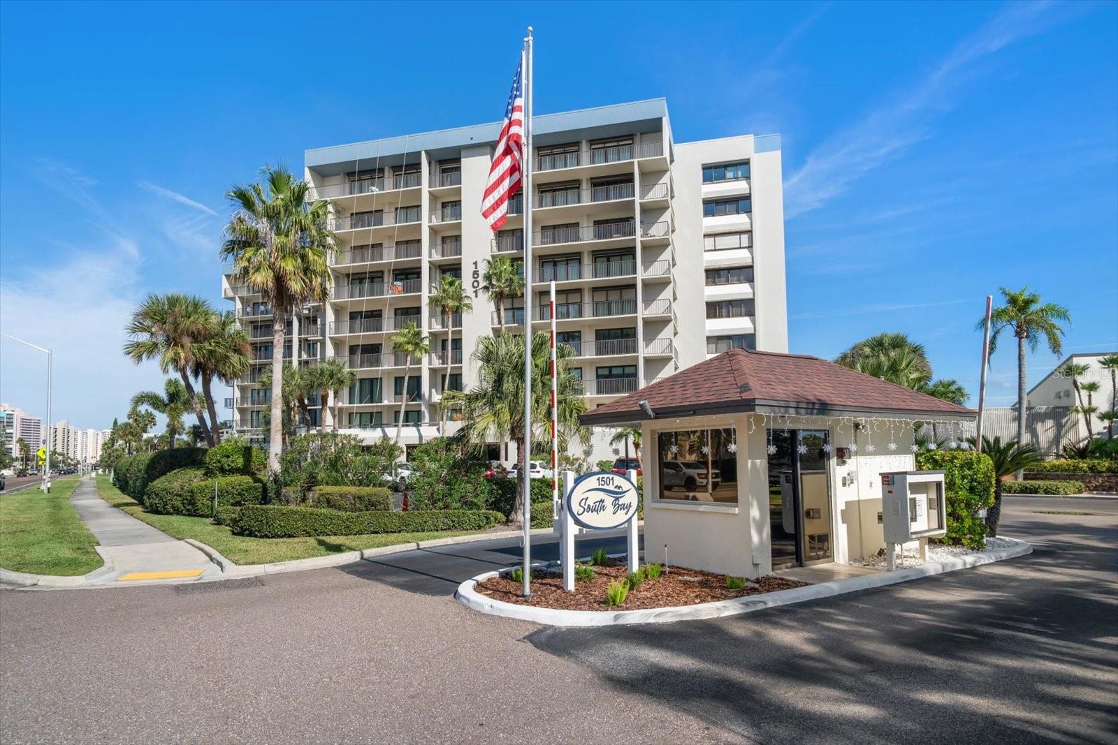 1501 GULF BLVD #604 - Photo 1